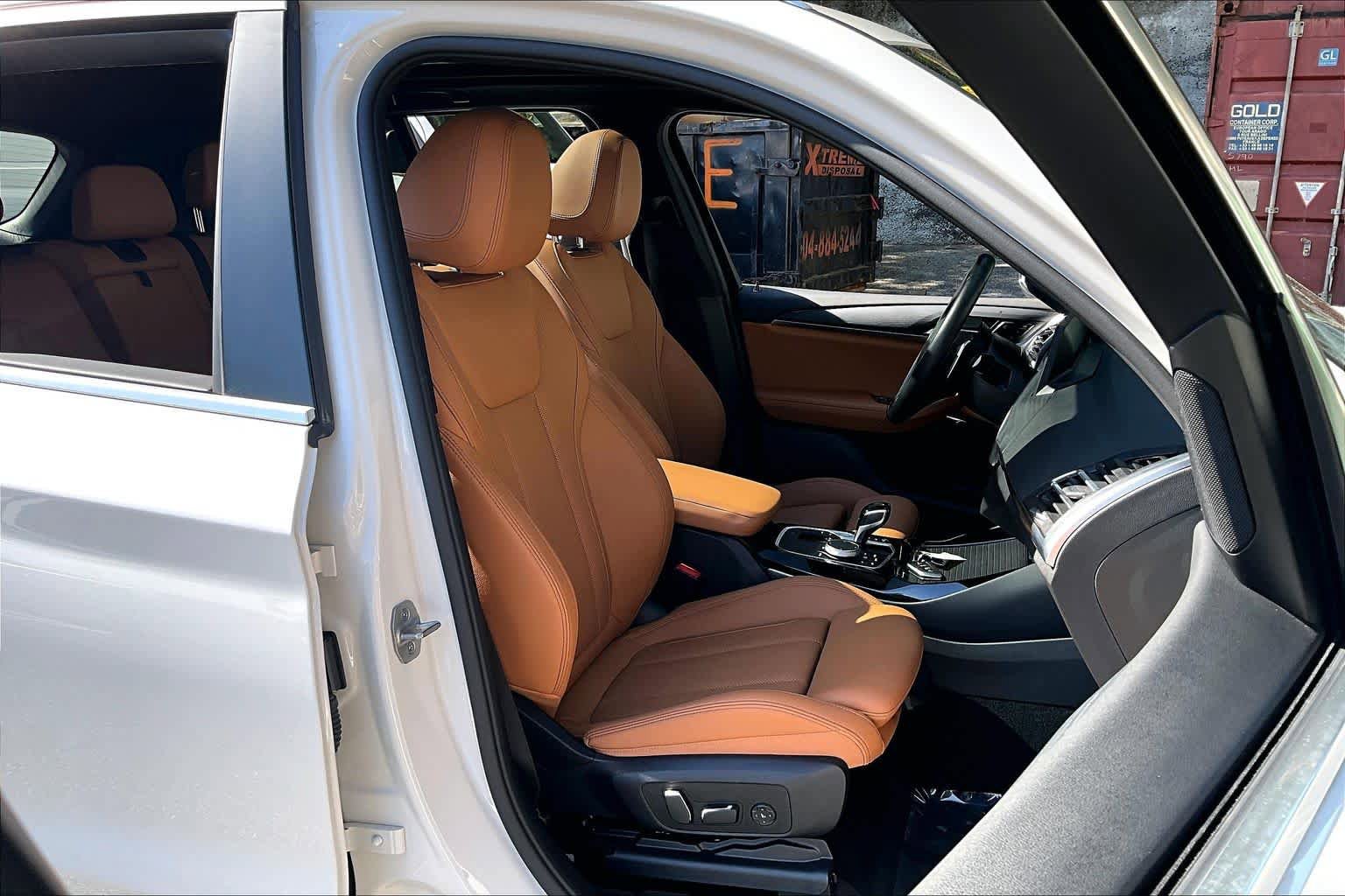 Used 2024 BMW X3 sDrive30i w/ Convenience Package RWD image 9