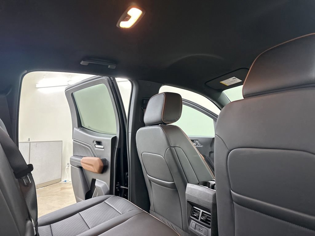 New 2026 GMC Canyon AT4 w/ AT4 Premium Package AWD/4WD image 23