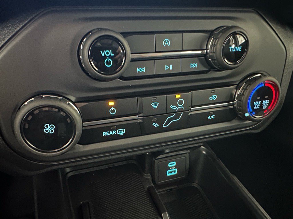 New 2025 Ford Bronco 4-Door AWD/4WD image 41