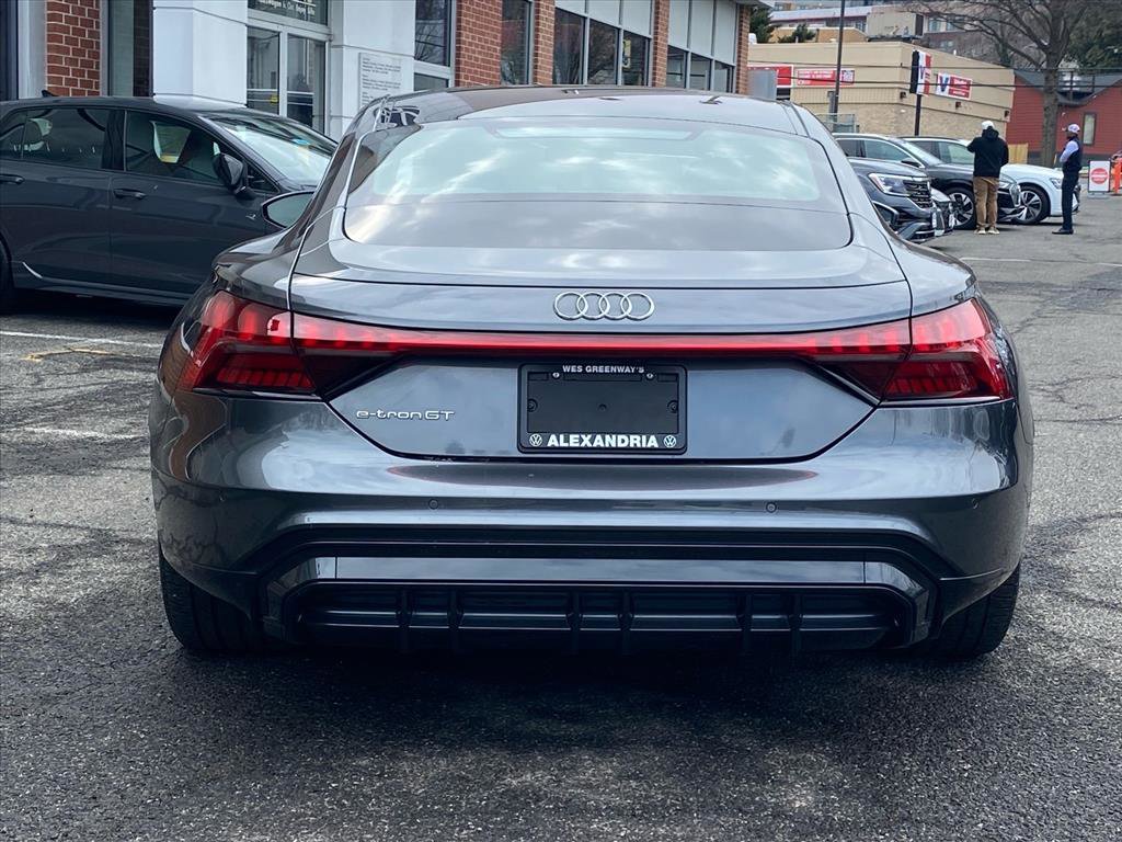 Used 2023 Audi e-tron GT Premium Plus image 4