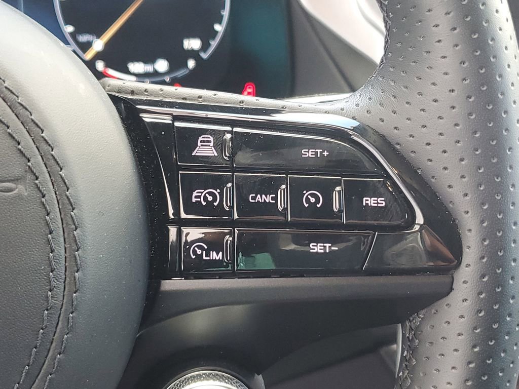 Used 2024 Maserati Grecale GT image 25