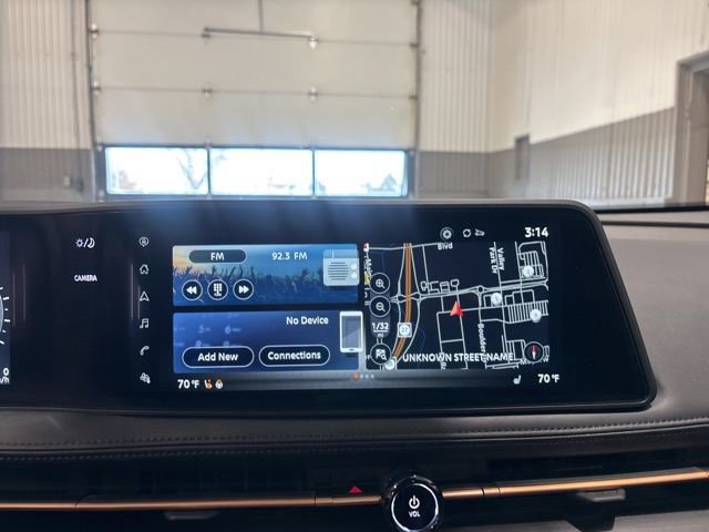 Certified 2025 Nissan Ariya AWD image 22