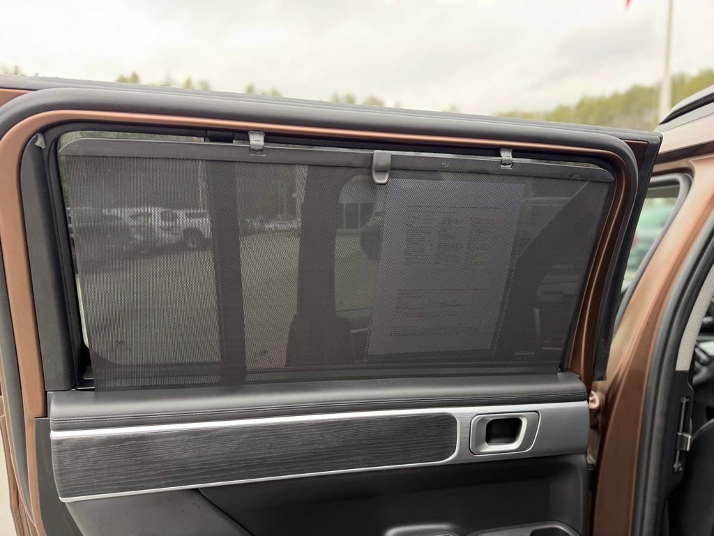 Used 2025 Hyundai Santa Fe Limited image 11