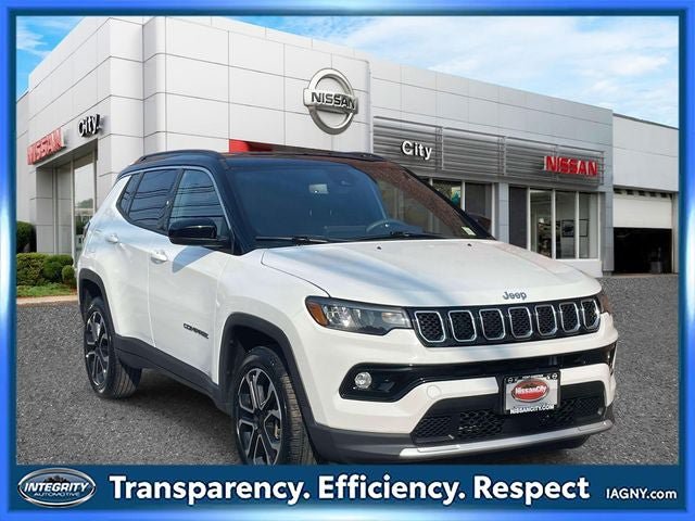 Used 2023 Jeep Compass Limited AWD/4WD image 1