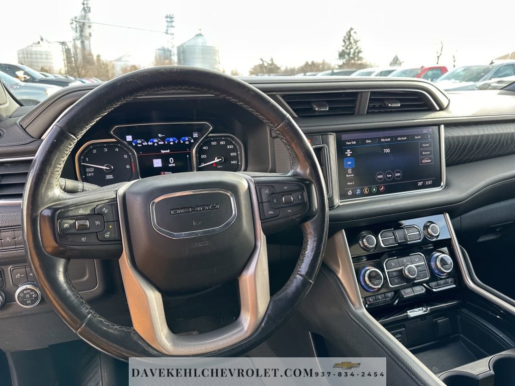 Used 2021 GMC Yukon XL Denali w/ Denali Premium Package image 14