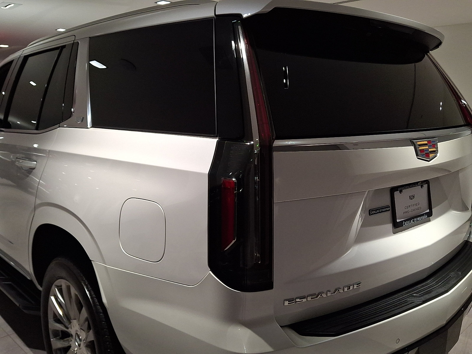 Certified 2023 Cadillac Escalade Premium Luxury AWD/4WD image 12