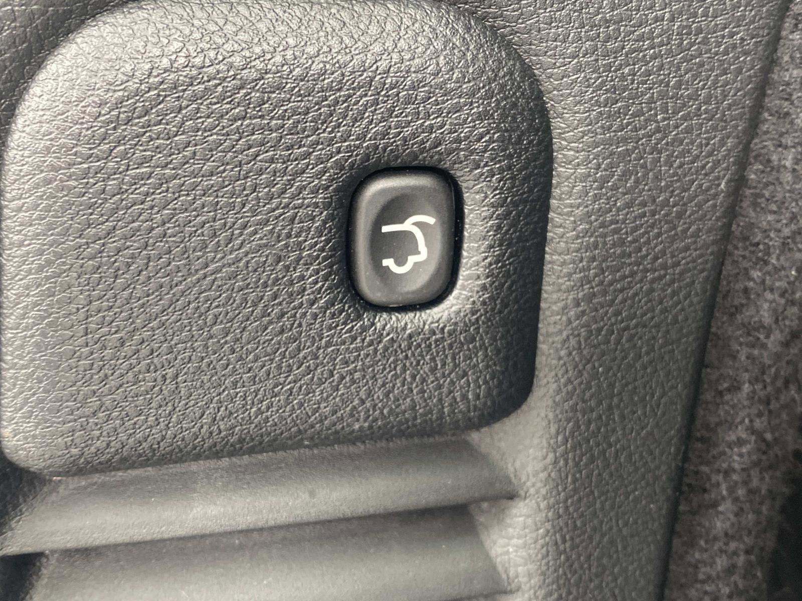 Certified 2024 Dodge Durango GT image 8