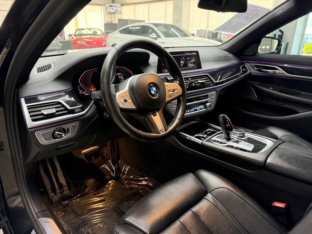 Used 2020 BMW 740i xDrive w/ M Sport Package AWD/4WD image 18