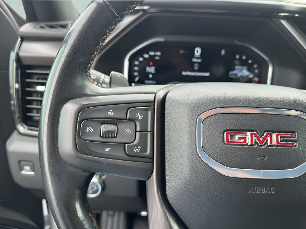 Used 2025 GMC Sierra 1500 AT4 w/ AT4 Premium Package AWD/4WD image 19