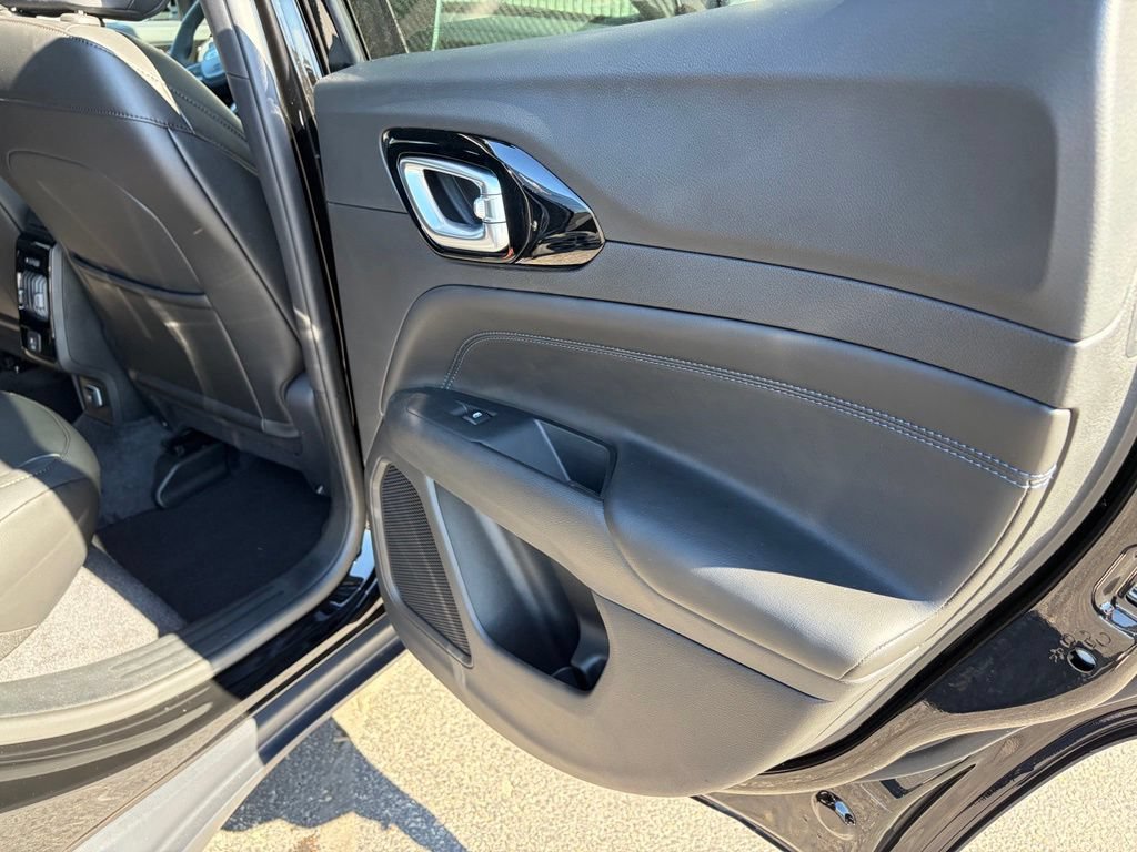 New 2026 Jeep Compass Latitude AWD/4WD image 16