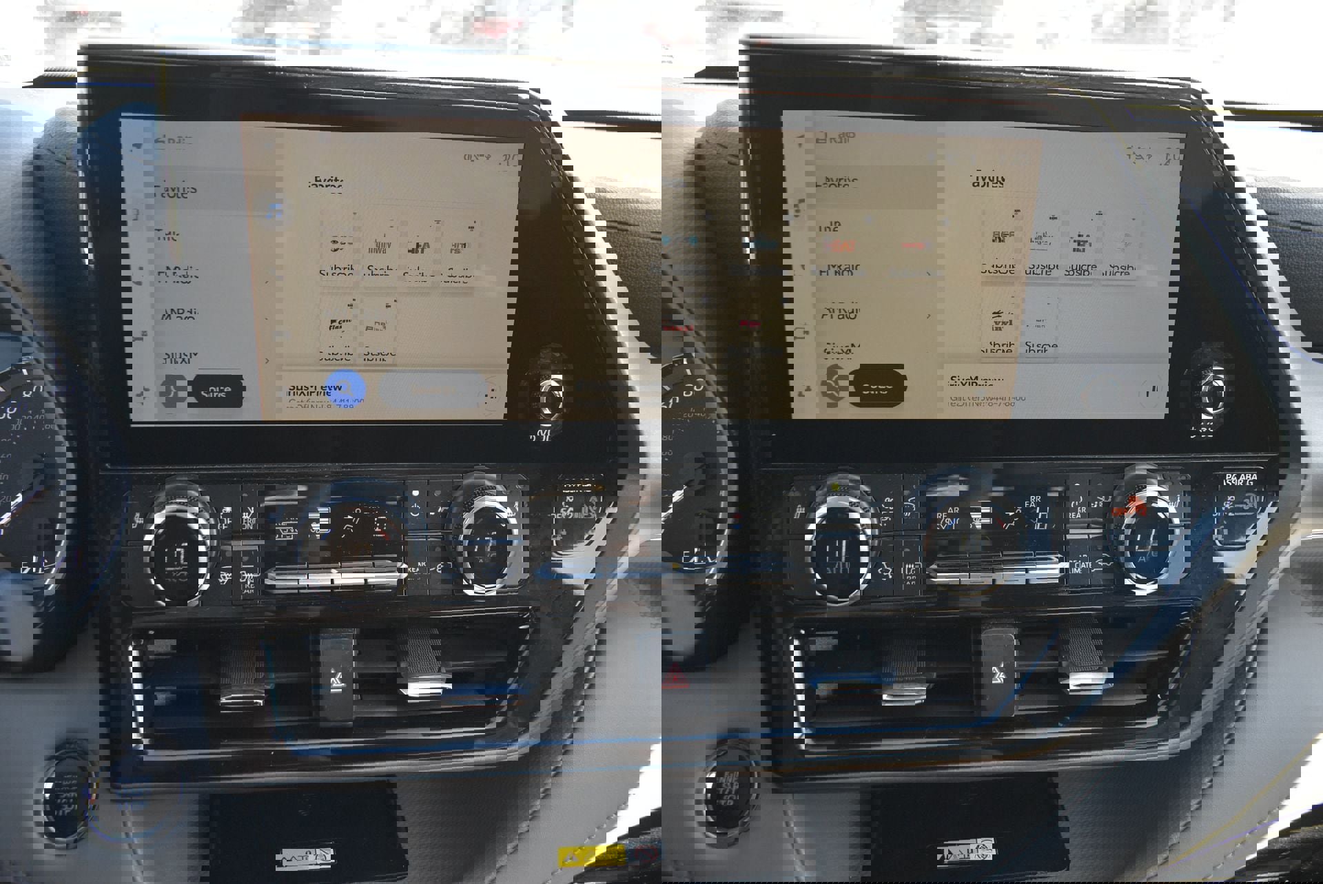 Used 2023 Toyota Highlander XLE image 26