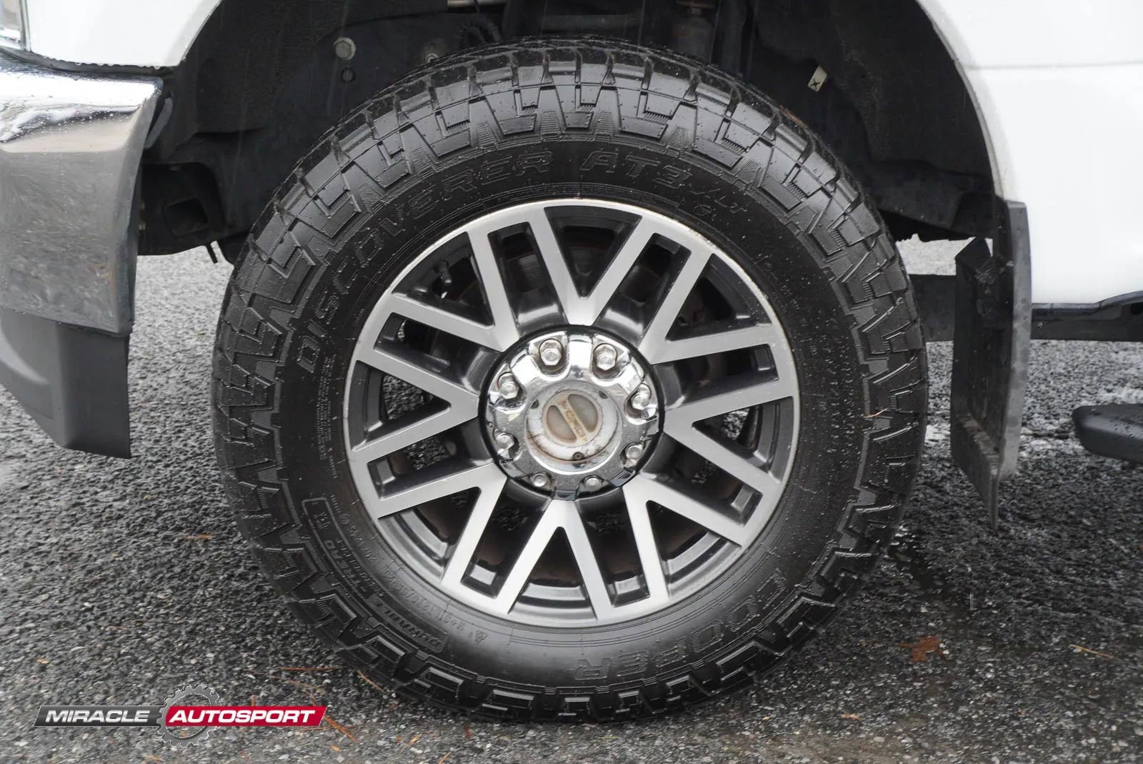 Used 2017 Ford F350 Lariat w/ Tow Technology Bundle AWD/4WD image 13