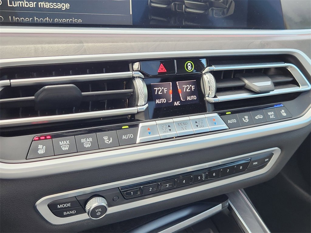 Used 2021 BMW X7 M50i image 28