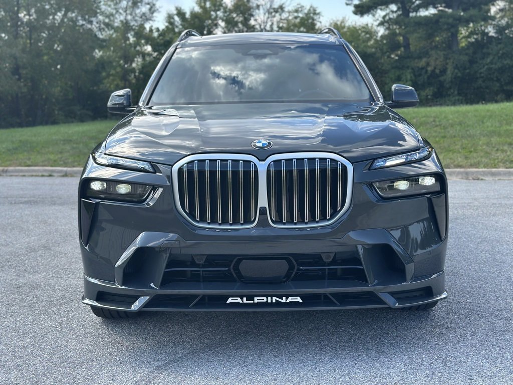 New 2026 BMW ALPINA XB7 image 2