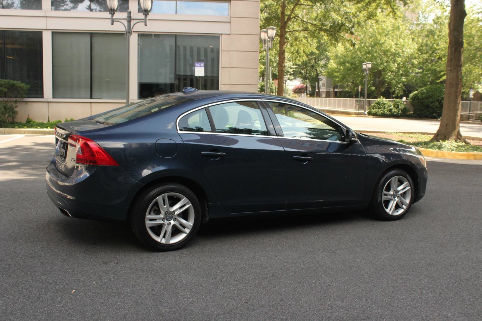 Used 2014 Volvo S60 T5 FWD image 7