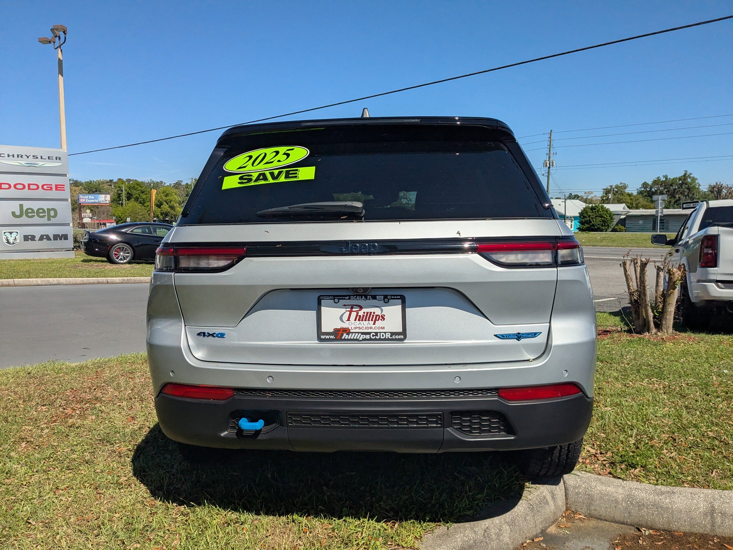New 2025 Jeep Grand Cherokee Trailhawk image 4