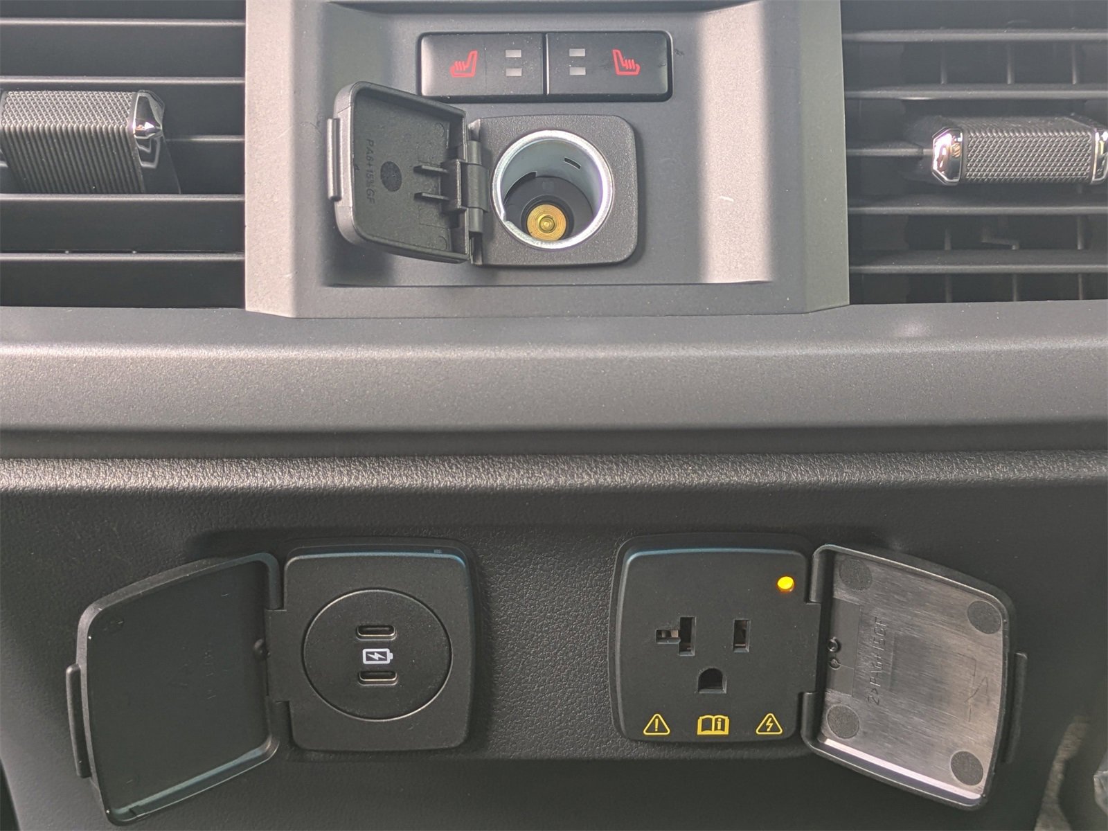 New 2025 Ford F150 Lariat w/ Equipment Group 502A High image 14