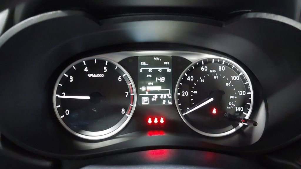 Used 2025 Nissan Versa S w/ Trunk Package image 22