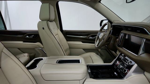 Used 2022 GMC Yukon XL Denali image 24