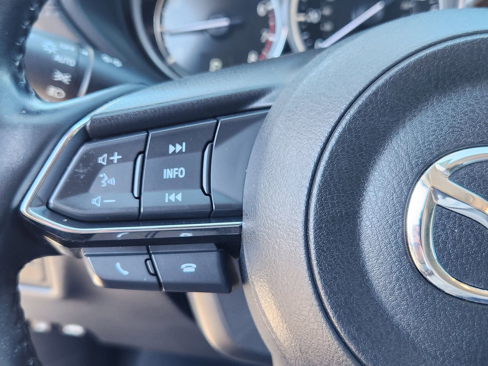 Used 2020 MAZDA CX-5 Touring image 20