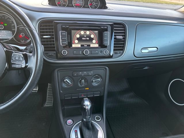 Used 2013 Volkswagen Beetle Turbo image 17