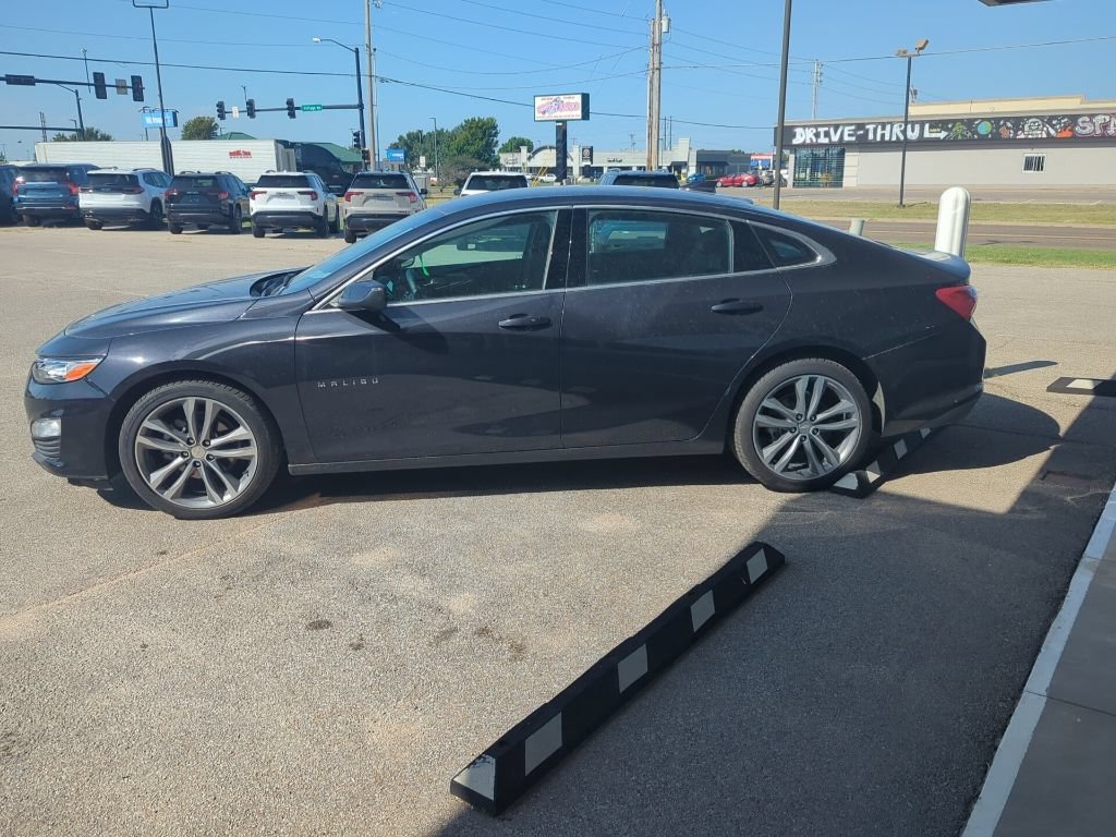 Used 2023 Chevrolet Malibu LT w/ LPO, Floor Liner Package FWD image 3