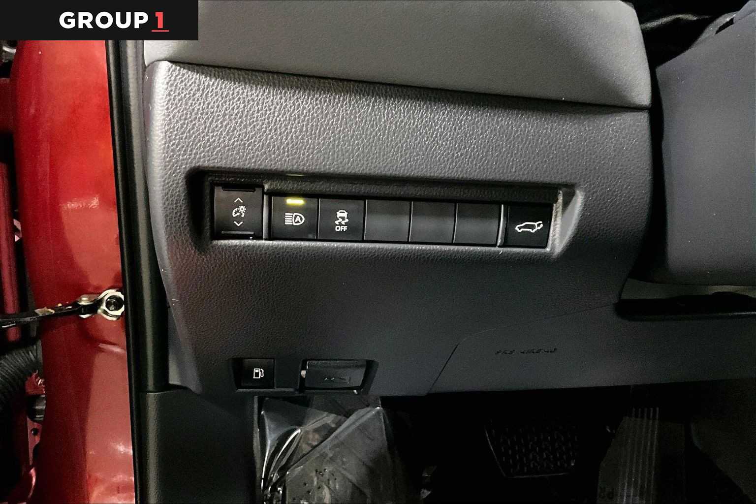 Certified 2023 Toyota Venza LE image 35