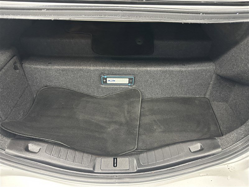 Used 2017 Ford Fusion Energi SE image 17