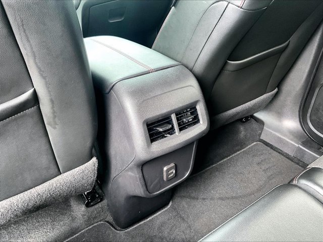 Used 2023 Chevrolet Equinox RS FWD image 26