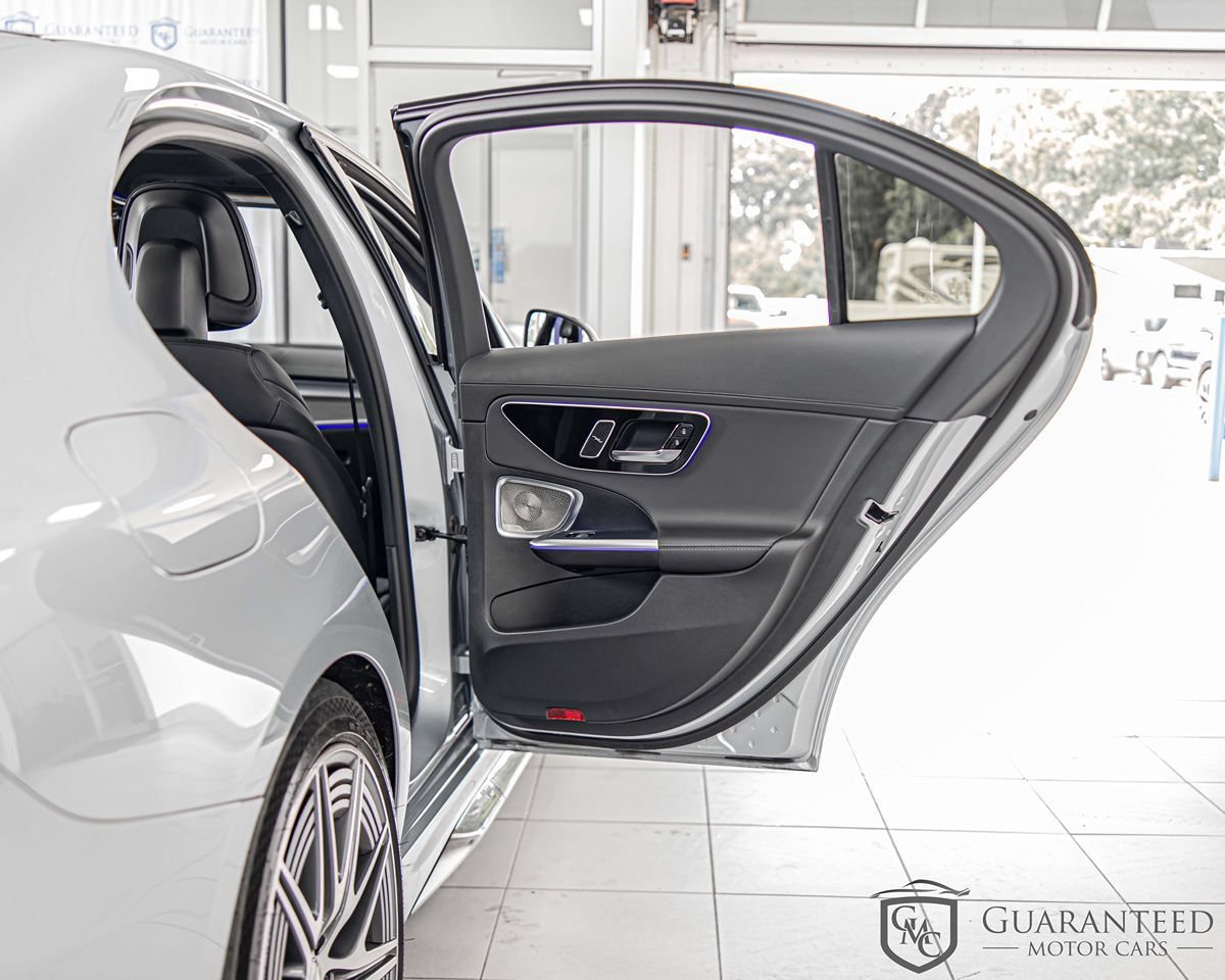 Used 2025 Mercedes-Benz C 36 AMG S image 37