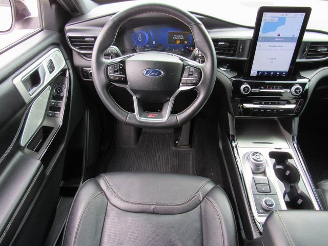 Used 2023 Ford Explorer ST w/ Equipment Group 401A AWD/4WD image 13
