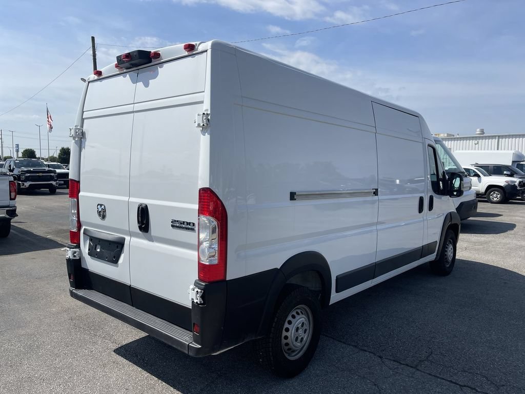 Used 2025 RAM ProMaster 2500 w/ Convenience Group FWD image 16