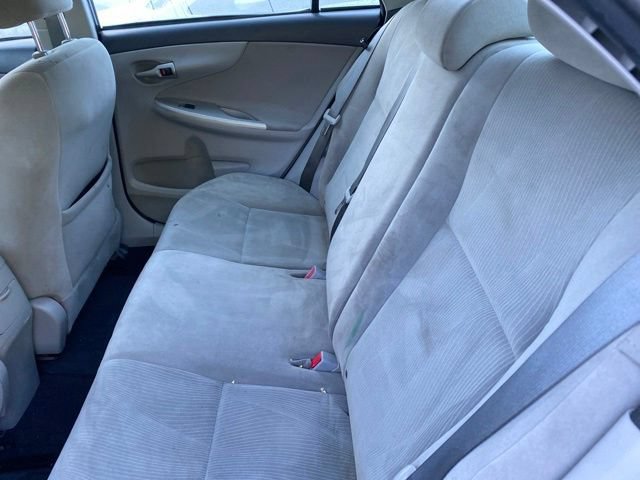 Used 2012 Toyota Corolla LE FWD image 12