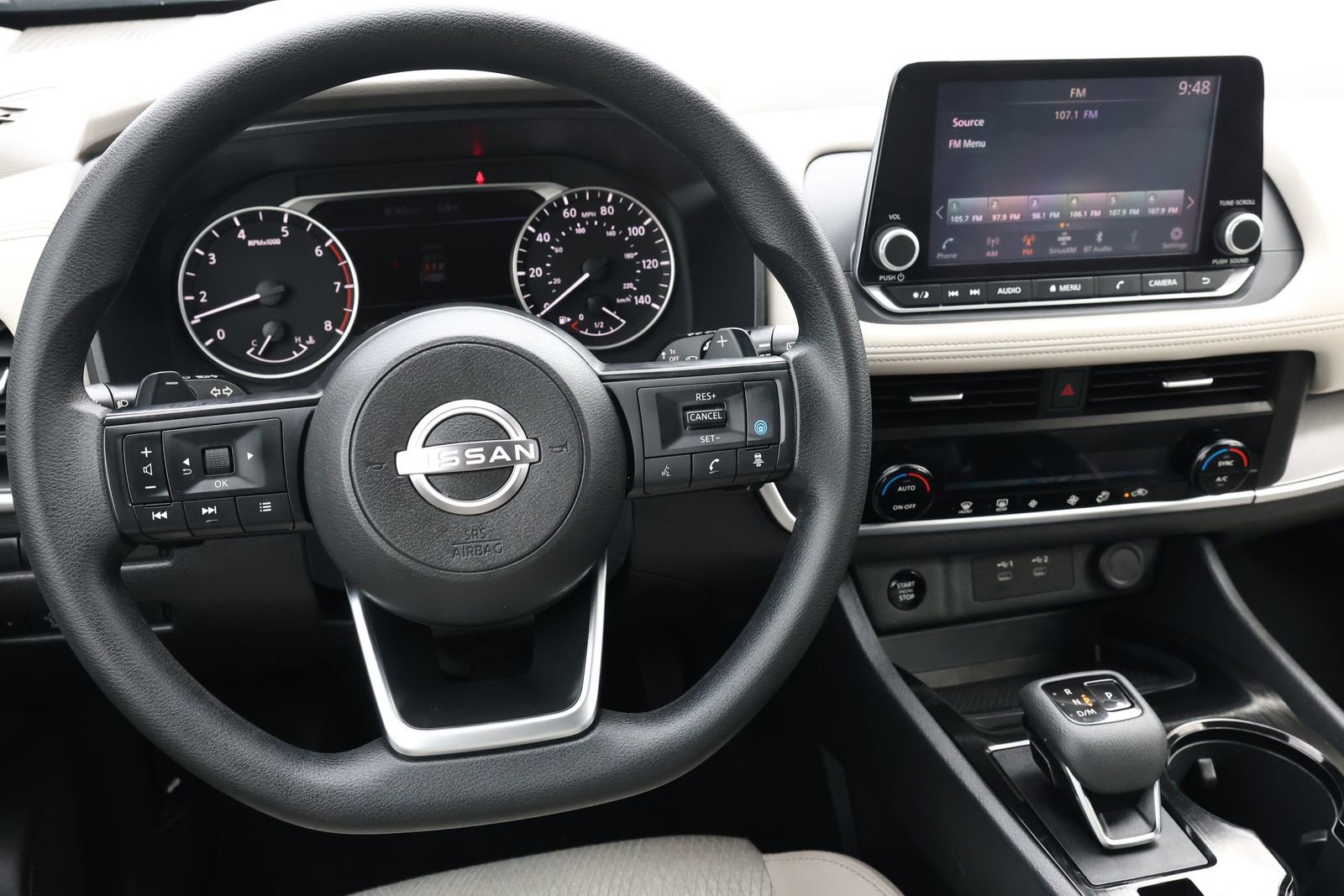 Used 2024 Nissan Rogue SV image 16