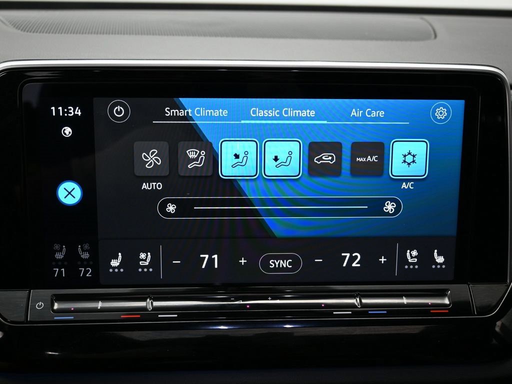 Used 2024 Volkswagen Atlas Cross Sport SEL Premium R-Line image 27