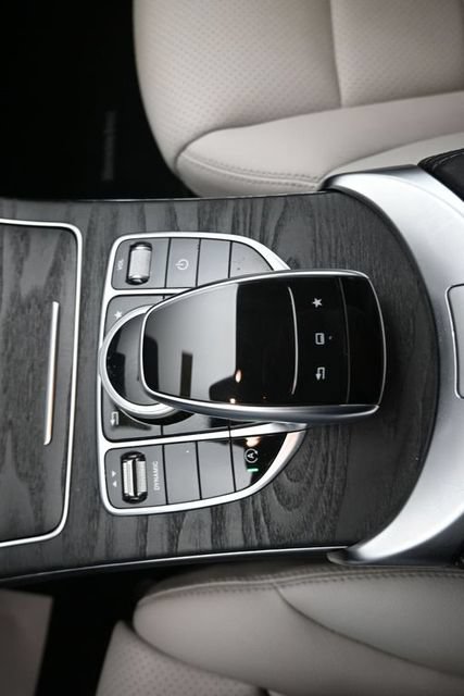 Used 2016 Mercedes-Benz C 300 4MATIC Sedan image 18