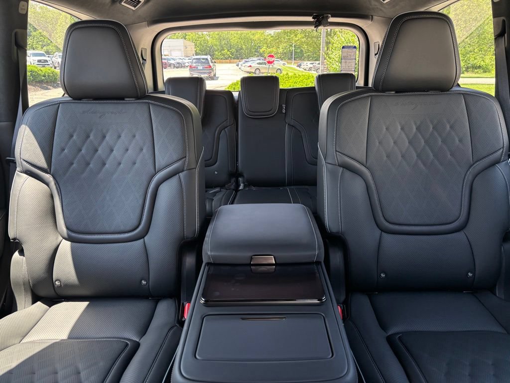 New 2026 INFINITI QX80 Autograph w/ Premium Cargo Package AWD/4WD image 23