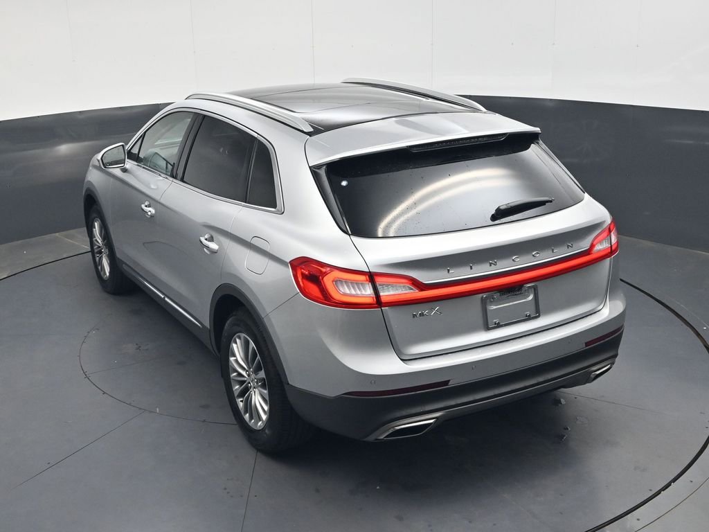 Used 2017 Lincoln MKX Select w/ Select Plus Package FWD image 19