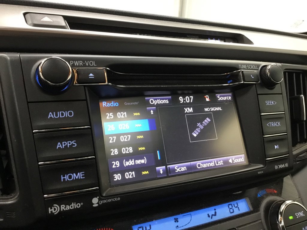 Used 2018 Toyota RAV4 XLE w/ Plus Extra Value Package AWD/4WD image 21