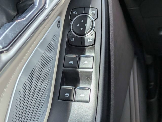 Used 2020 Ford Explorer Platinum w/ Premium Technology Package AWD/4WD image 28