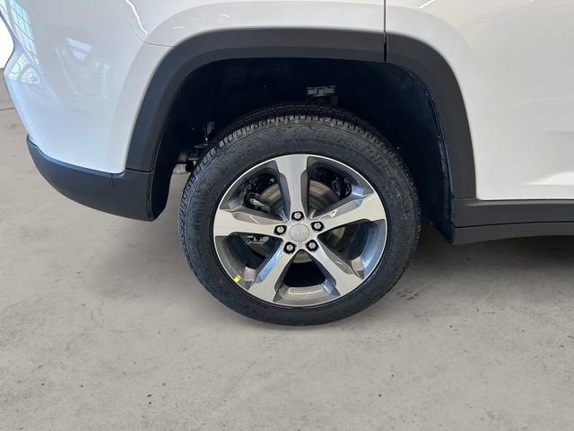 New 2026 Jeep Grand Cherokee Limited image 14