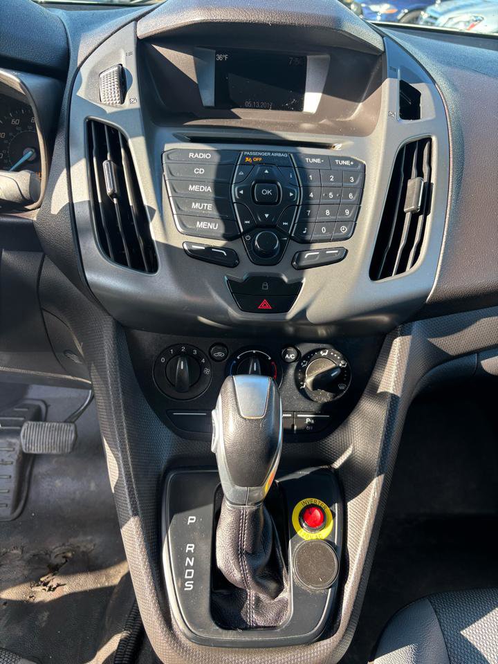 Used 2017 Ford Transit Connect XL image 8