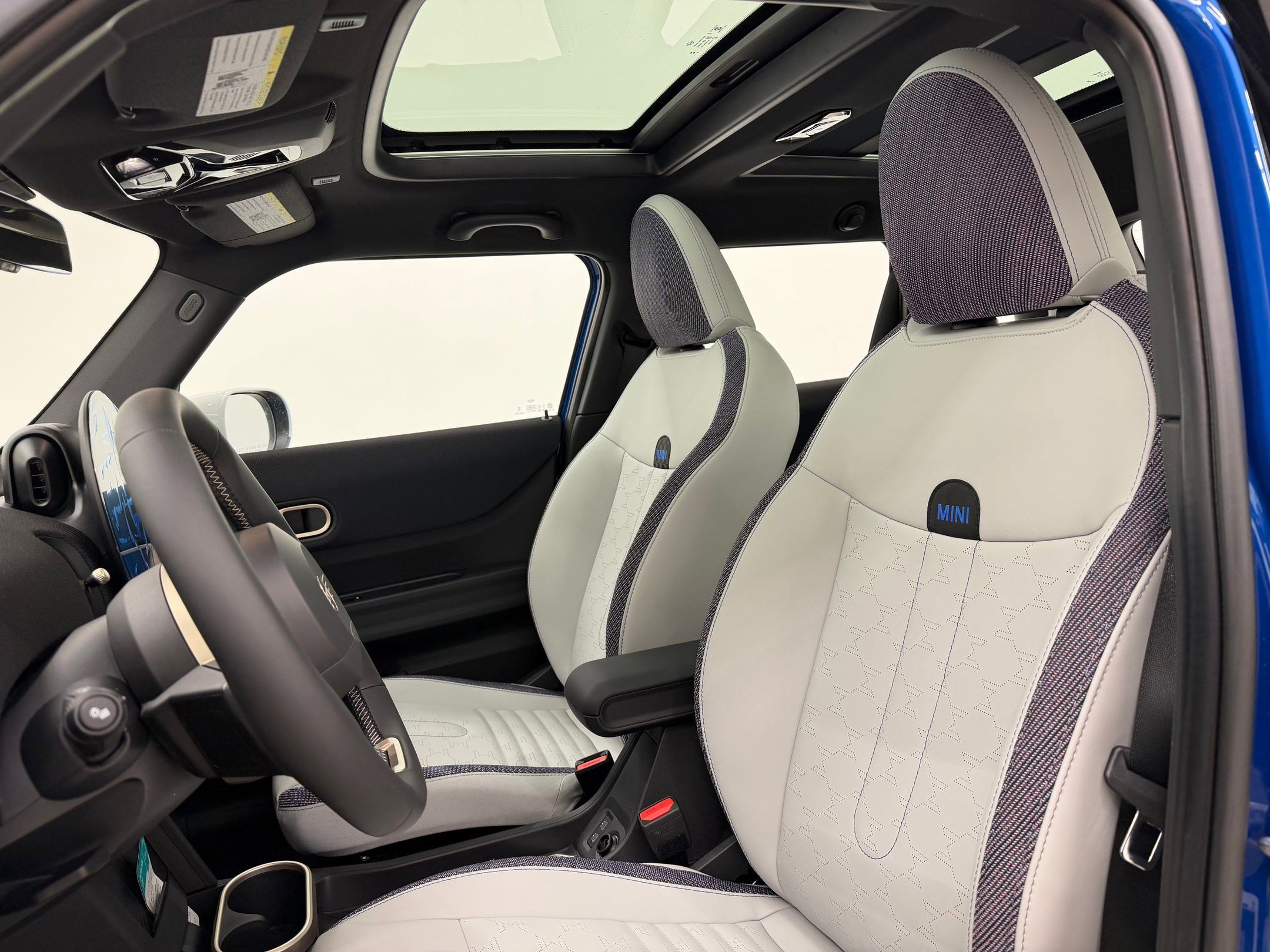 New 2026 MINI Cooper 4-Door Hardtop image 5