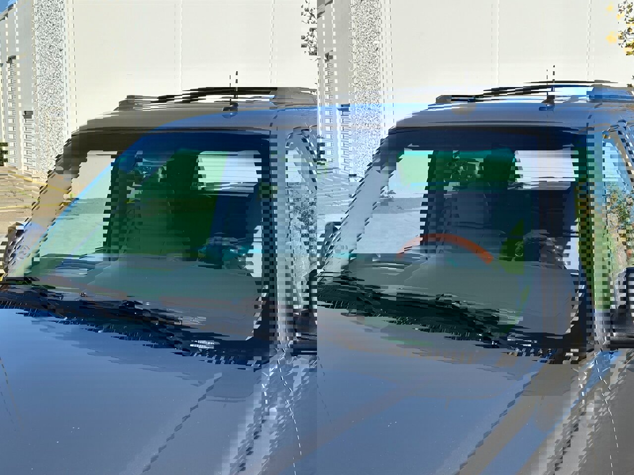 Used 2002 Cadillac Escalade EXT image 9