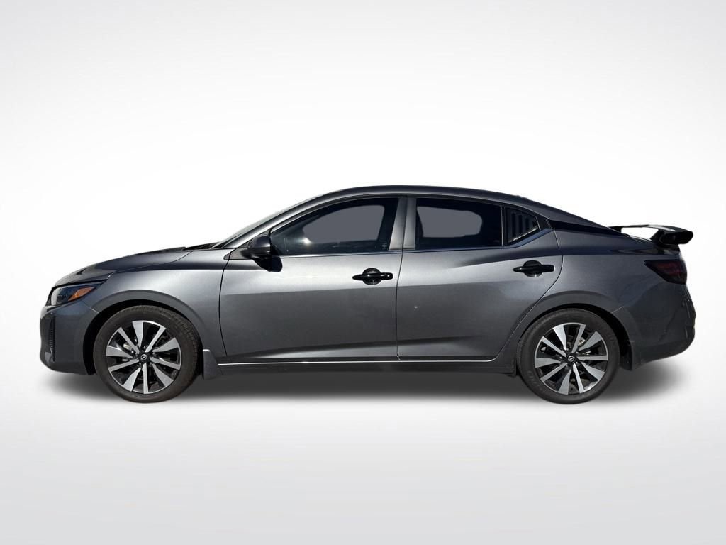 Used 2024 Nissan Sentra SV w/ SV Premium Package image 3