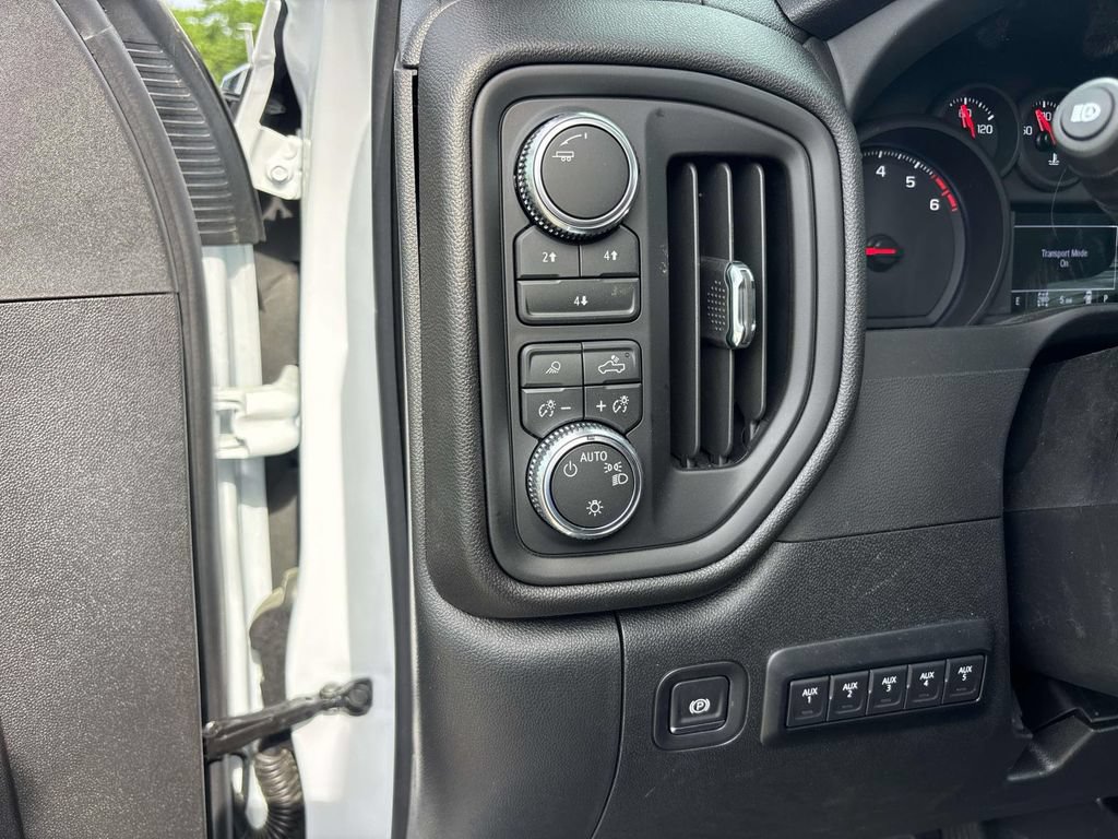 New 2026 GMC Sierra 2500 Pro w/ Convenience Package AWD/4WD image 8