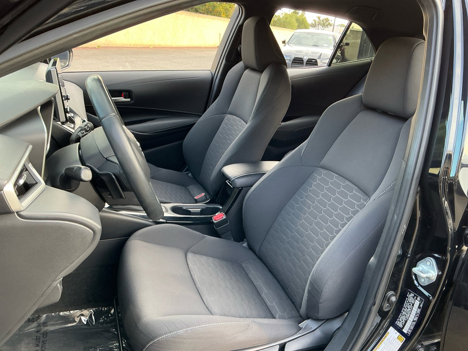 Used 2021 Toyota Corolla SE w/ Blackout Package (TMS) image 16