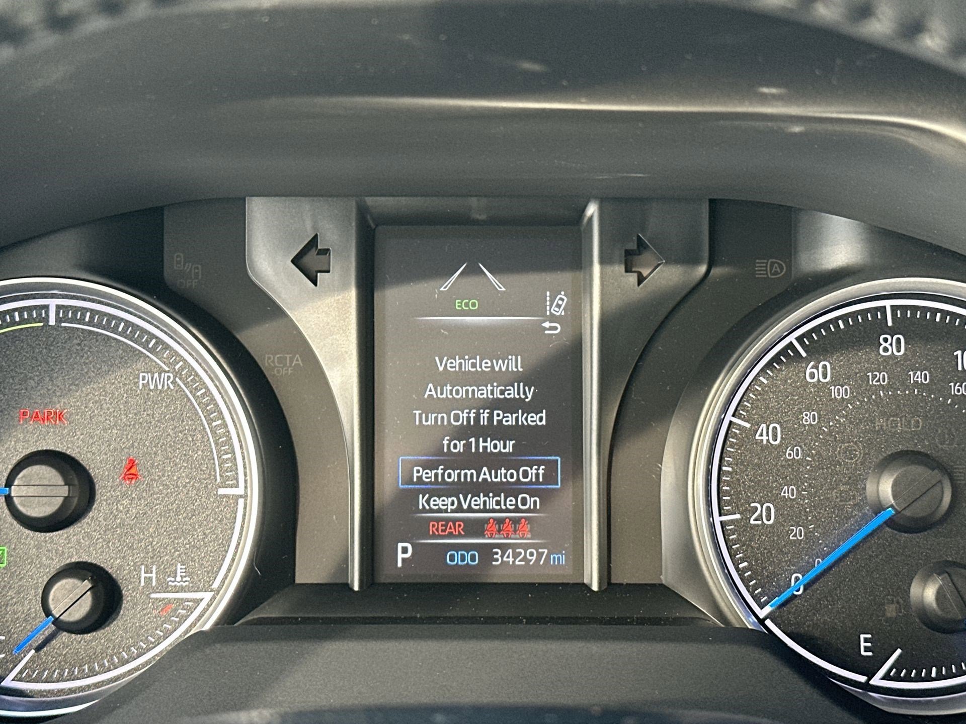 Used 2022 Toyota Venza LE image 10