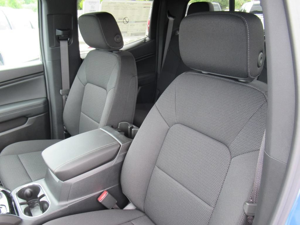New 2026 GMC Canyon Elevation w/ Convenience Package RWD image 17