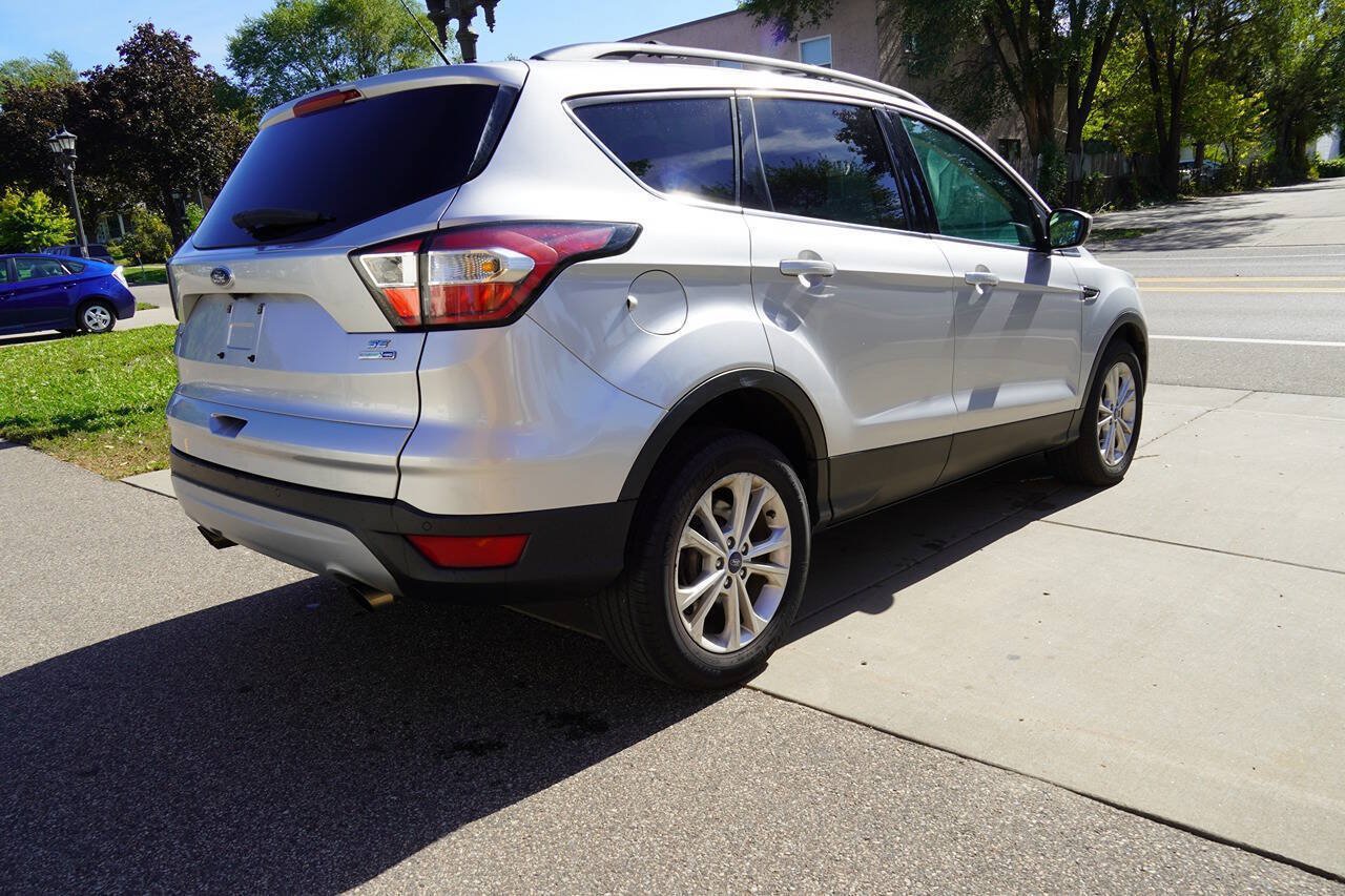 Used 2017 Ford Escape SE w/ Equipment Group 201A AWD/4WD image 7